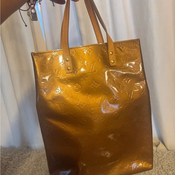 Louis Vuitton Gold Tote Bag - Picture 3 of 11